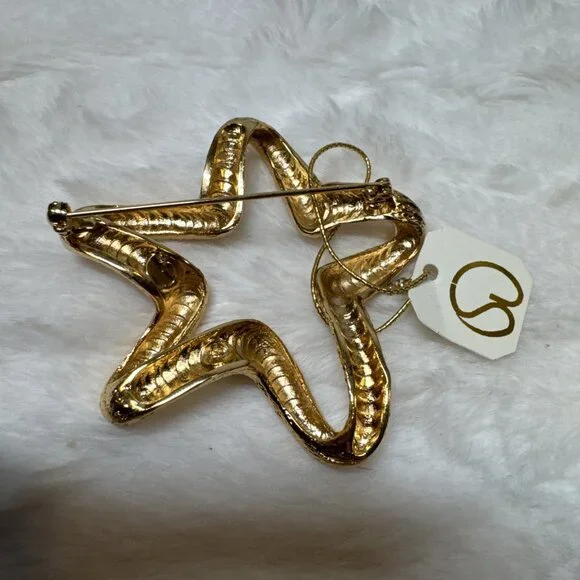 St. John Designer Brooch Pin Open Star Textured Gold Tone Signed